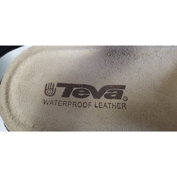 TEVA Men\'s Sz 9 Brown Leather Lug Sole Casual Sport Strap Sandals Shoes 6591